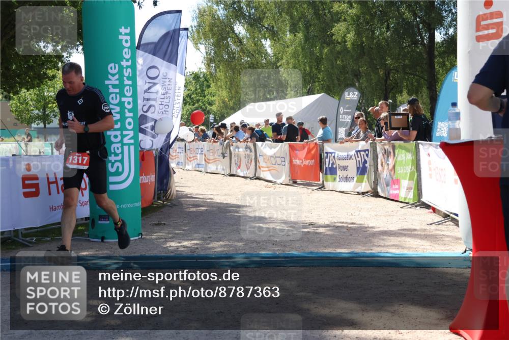 07.09.2025 - 19. Norderstedt Triathlon Zöllner http://msf.ph/oto/8787363 07.09.2025 13:34:00 Ziel 1317 meine-sportfotos.de