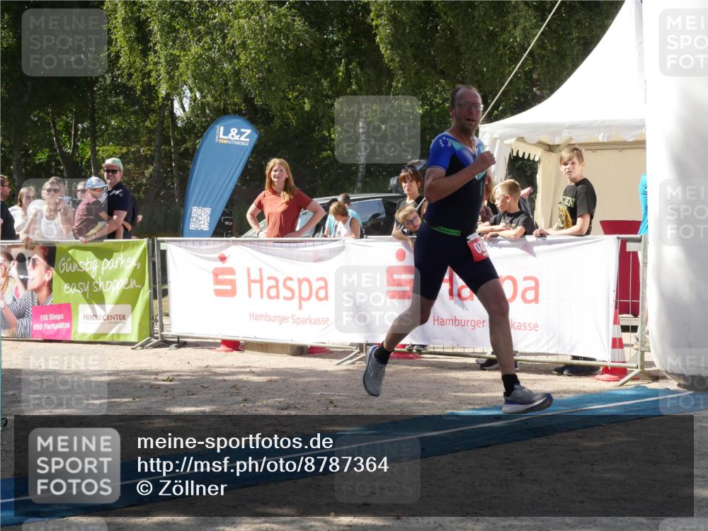 07.09.2025 - 19. Norderstedt Triathlon Zöllner http://msf.ph/oto/8787364 07.09.2025 13:21:57 Ziel 220, 249, 301, 1373 meine-sportfotos.de