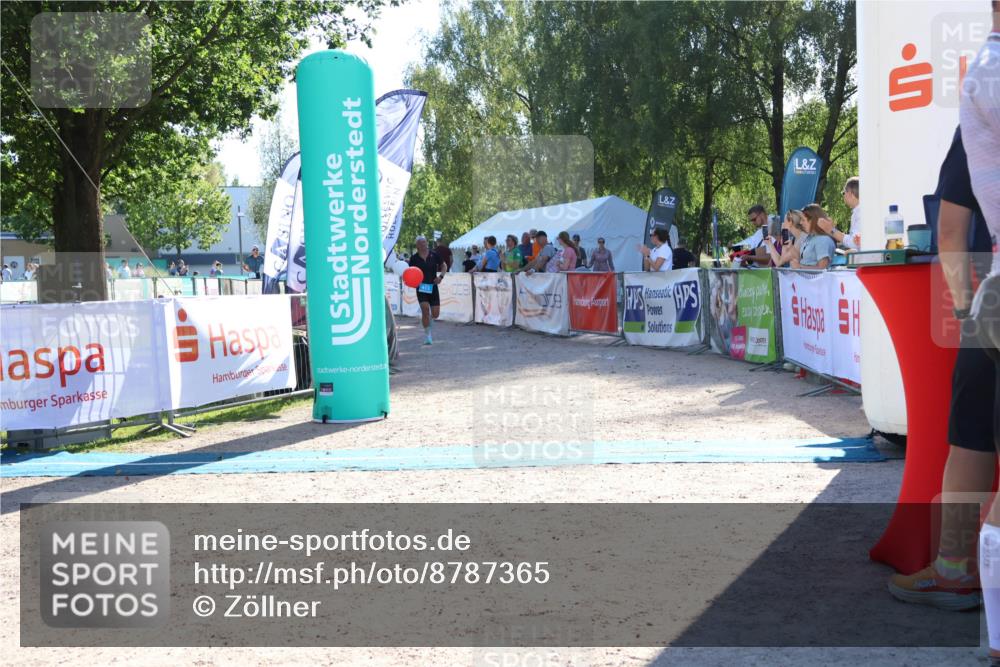 07.09.2025 - 19. Norderstedt Triathlon Zöllner http://msf.ph/oto/8787365 07.09.2025 15:52:54 Ziel 411 meine-sportfotos.de