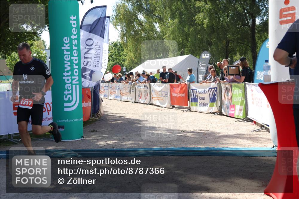 07.09.2025 - 19. Norderstedt Triathlon Zöllner http://msf.ph/oto/8787366 07.09.2025 13:34:00 Ziel 1317 meine-sportfotos.de