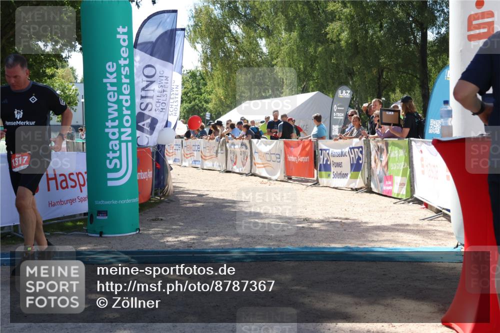 07.09.2025 - 19. Norderstedt Triathlon Zöllner http://msf.ph/oto/8787367 07.09.2025 13:34:00 Ziel 1317 meine-sportfotos.de