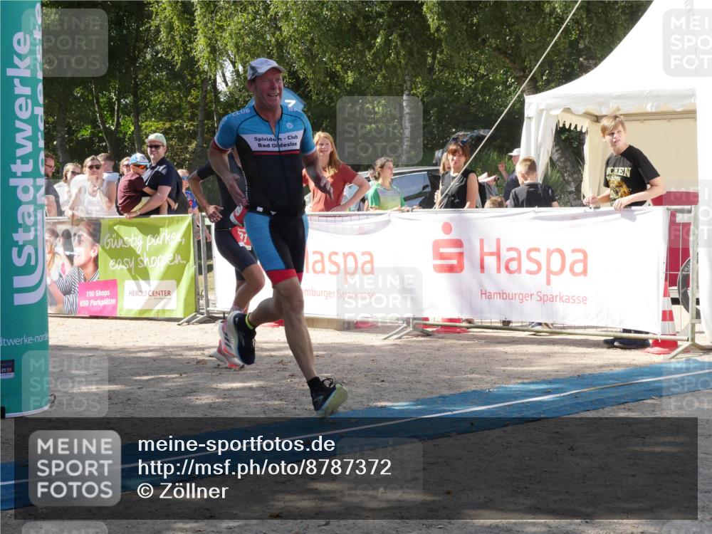 07.09.2025 - 19. Norderstedt Triathlon Zöllner http://msf.ph/oto/8787372 07.09.2025 13:22:01 Ziel 220, 249, 301 meine-sportfotos.de