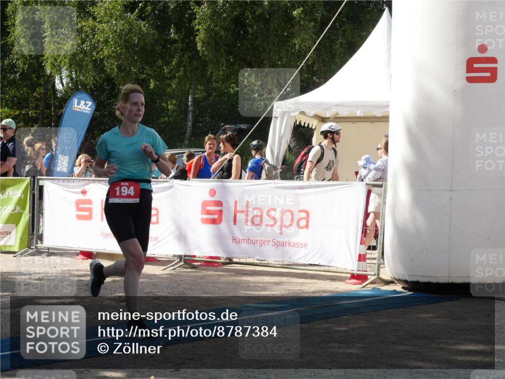 07.09.2025 - 19. Norderstedt Triathlon Zöllner http://msf.ph/oto/8787384 07.09.2025 13:22:13 Ziel 194 meine-sportfotos.de