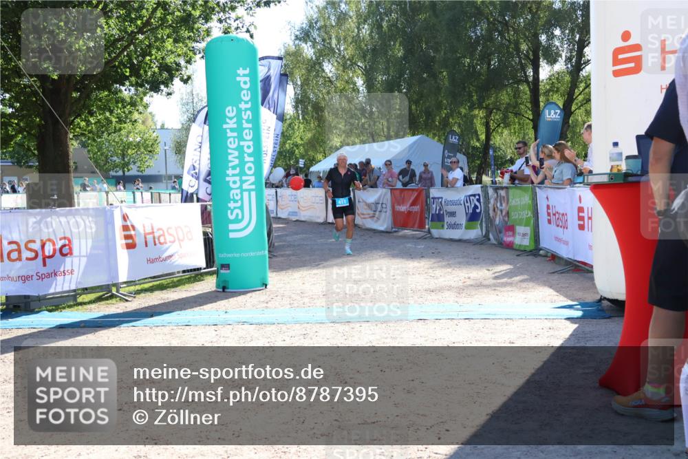 07.09.2025 - 19. Norderstedt Triathlon Zöllner http://msf.ph/oto/8787395 07.09.2025 15:52:56 Ziel 411 meine-sportfotos.de