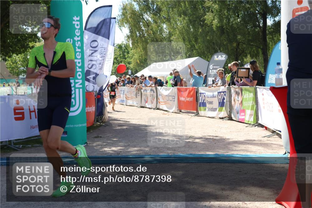 07.09.2025 - 19. Norderstedt Triathlon Zöllner http://msf.ph/oto/8787398 07.09.2025 13:34:07 Ziel 275, 707 meine-sportfotos.de