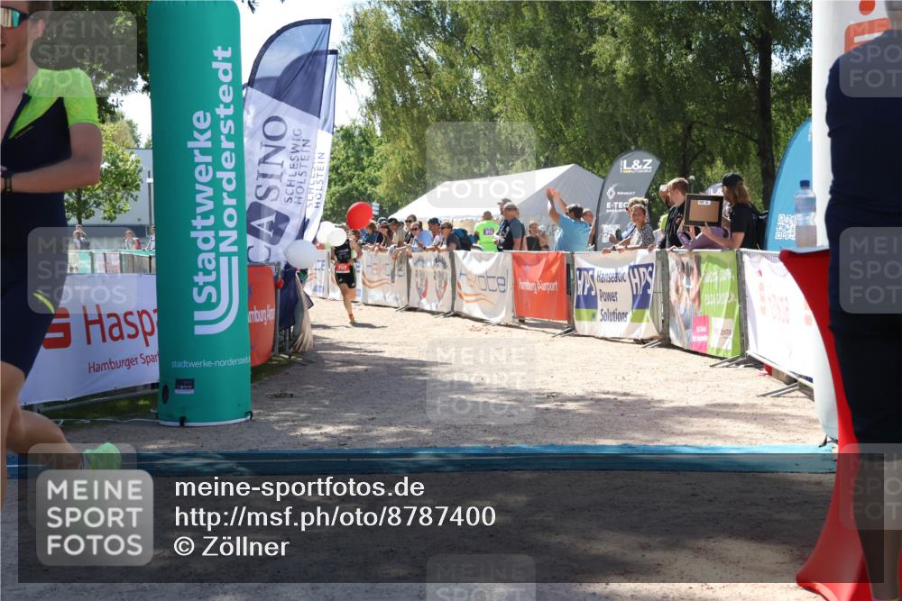 07.09.2025 - 19. Norderstedt Triathlon Zöllner http://msf.ph/oto/8787400 07.09.2025 13:34:07 Ziel 275, 707 meine-sportfotos.de