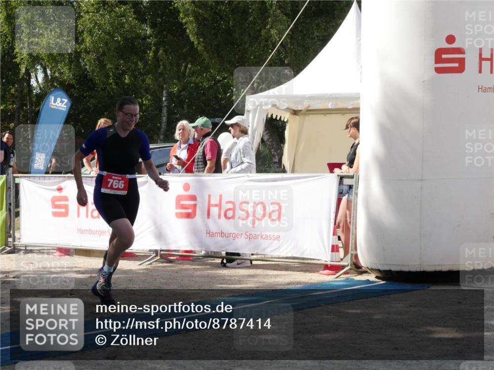 07.09.2025 - 19. Norderstedt Triathlon Zöllner http://msf.ph/oto/8787414 07.09.2025 13:23:20 Ziel 766 meine-sportfotos.de