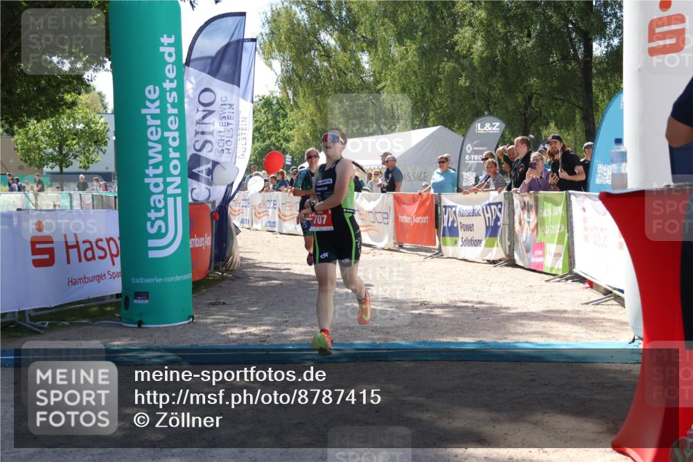 07.09.2025 - 19. Norderstedt Triathlon Zöllner http://msf.ph/oto/8787415 07.09.2025 13:34:11 Ziel 275, 707, 1214 meine-sportfotos.de