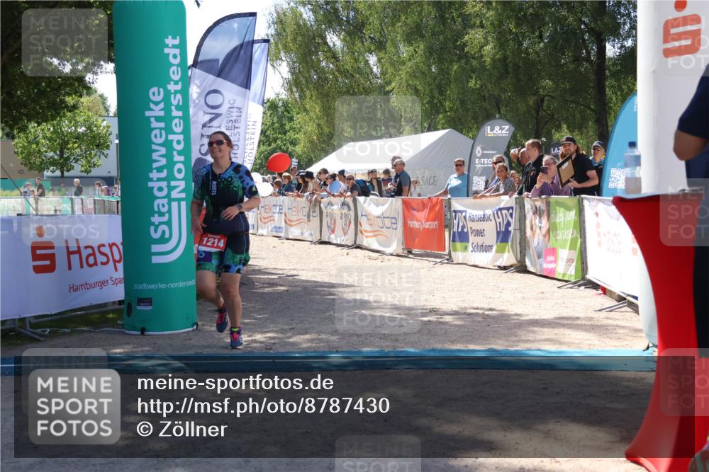 07.09.2025 - 19. Norderstedt Triathlon Zöllner http://msf.ph/oto/8787430 07.09.2025 13:34:13 Ziel 707, 1214 meine-sportfotos.de