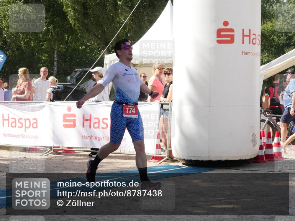 07.09.2025 - 19. Norderstedt Triathlon Zöllner http://msf.ph/oto/8787438 07.09.2025 13:24:05 Ziel 174, 1234 meine-sportfotos.de