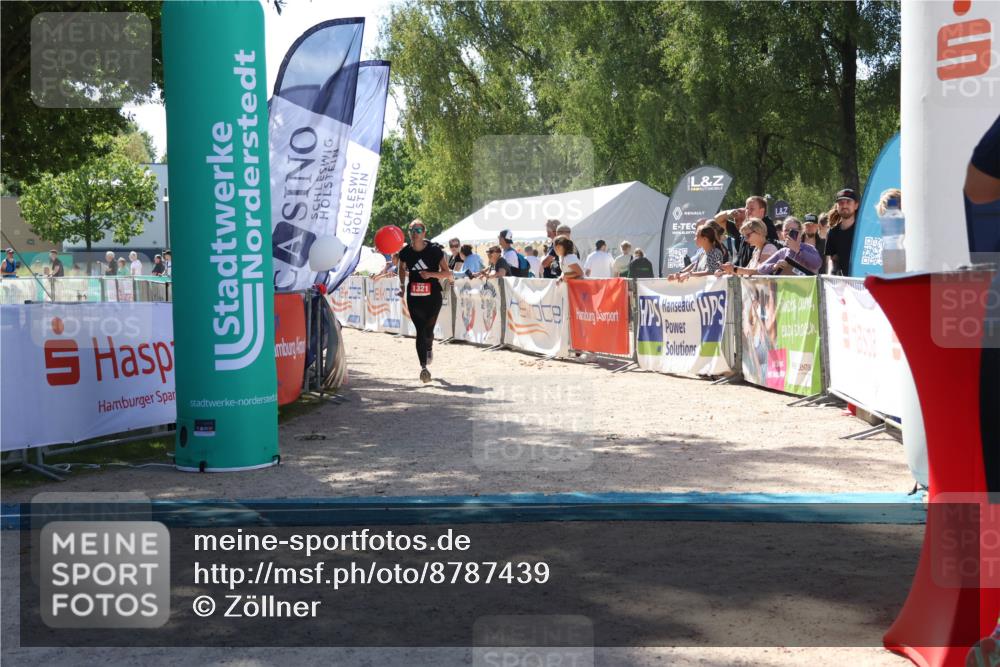07.09.2025 - 19. Norderstedt Triathlon Zöllner http://msf.ph/oto/8787439 07.09.2025 13:34:23 Ziel 1321 meine-sportfotos.de