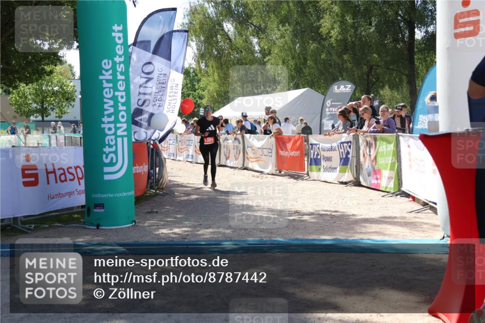 07.09.2025 - 19. Norderstedt Triathlon Zöllner http://msf.ph/oto/8787442 07.09.2025 13:34:24 Ziel 1321 meine-sportfotos.de
