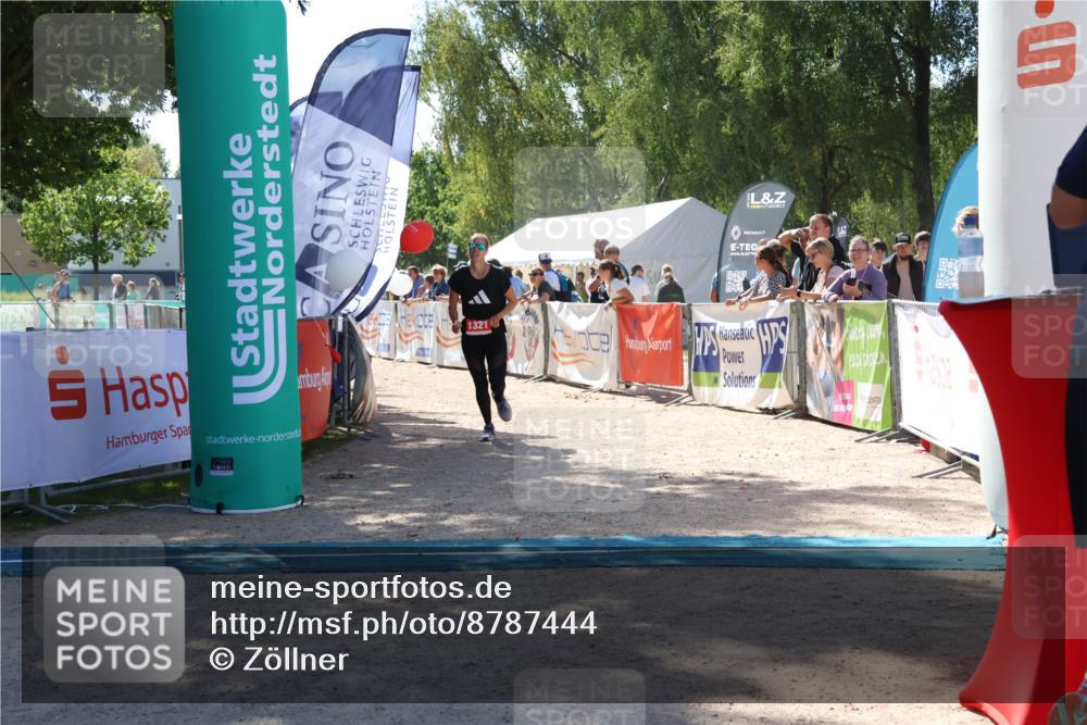 07.09.2025 - 19. Norderstedt Triathlon Zöllner http://msf.ph/oto/8787444 07.09.2025 13:34:24 Ziel 1321 meine-sportfotos.de