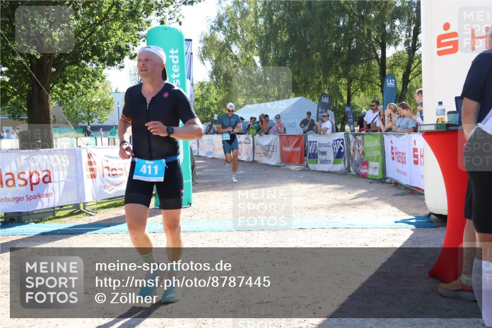 07.09.2025 - 19. Norderstedt Triathlon Zöllner http://msf.ph/oto/8787445 07.09.2025 15:53:00 Ziel 411, 1478 meine-sportfotos.de
