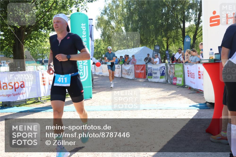 07.09.2025 - 19. Norderstedt Triathlon Zöllner http://msf.ph/oto/8787446 07.09.2025 15:53:00 Ziel 411, 1478 meine-sportfotos.de