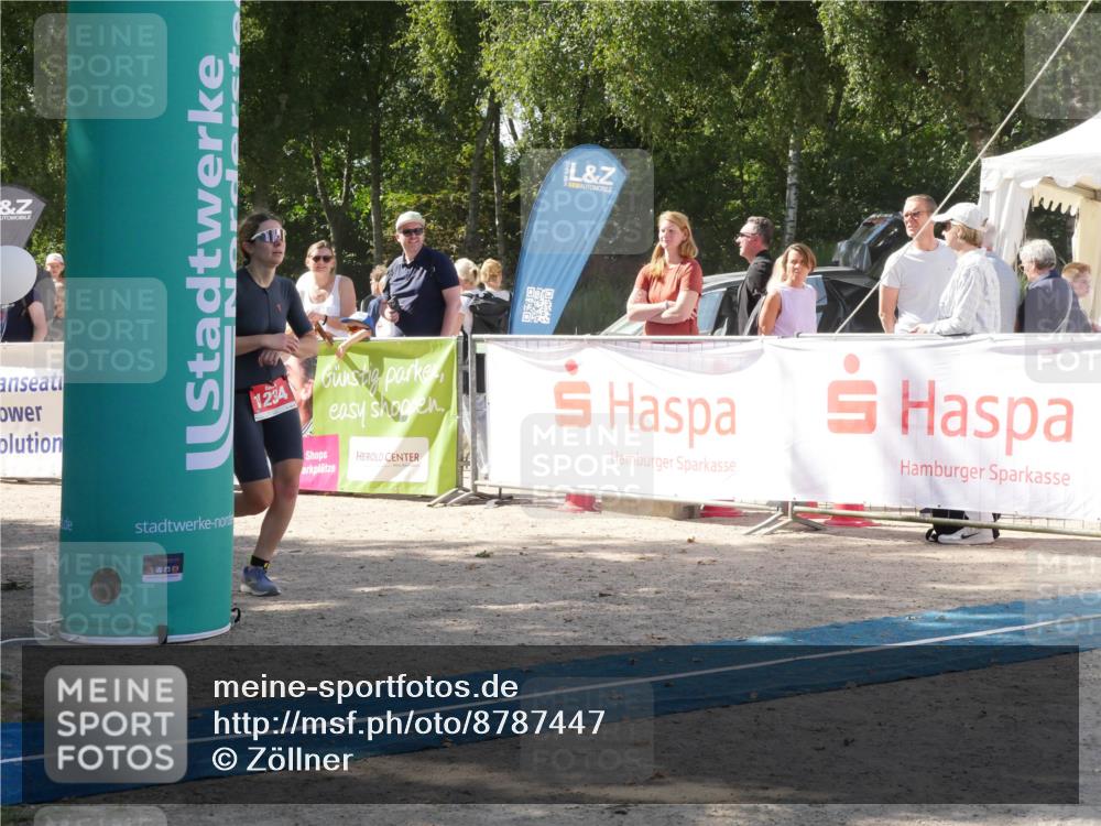 07.09.2025 - 19. Norderstedt Triathlon Zöllner http://msf.ph/oto/8787447 07.09.2025 13:24:08 Ziel 174, 1234 meine-sportfotos.de