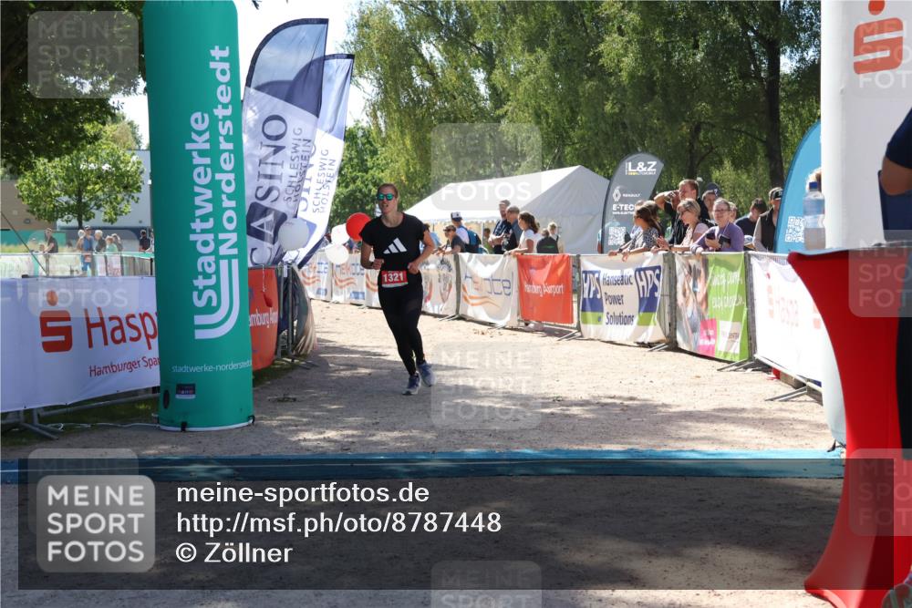 07.09.2025 - 19. Norderstedt Triathlon Zöllner http://msf.ph/oto/8787448 07.09.2025 13:34:25 Ziel 1321 meine-sportfotos.de