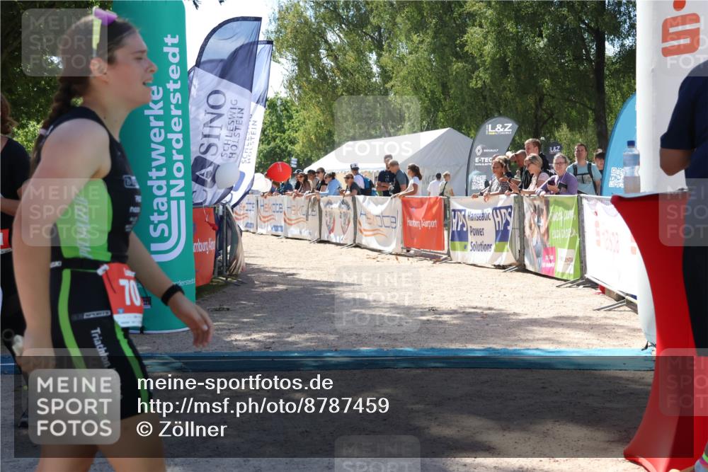 07.09.2025 - 19. Norderstedt Triathlon Zöllner http://msf.ph/oto/8787459 07.09.2025 13:34:27 Ziel 1321 meine-sportfotos.de