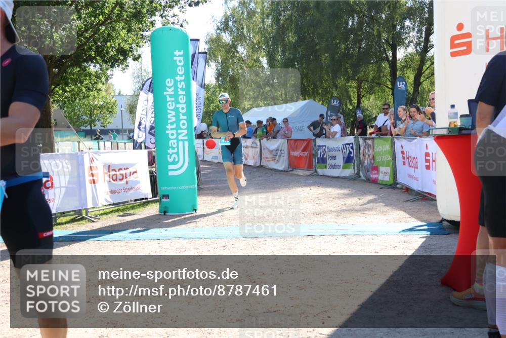 07.09.2025 - 19. Norderstedt Triathlon Zöllner http://msf.ph/oto/8787461 07.09.2025 15:53:01 Ziel 411, 1478 meine-sportfotos.de