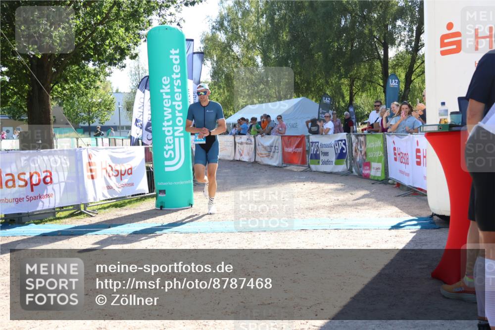 07.09.2025 - 19. Norderstedt Triathlon Zöllner http://msf.ph/oto/8787468 07.09.2025 15:53:02 Ziel 411, 1478 meine-sportfotos.de
