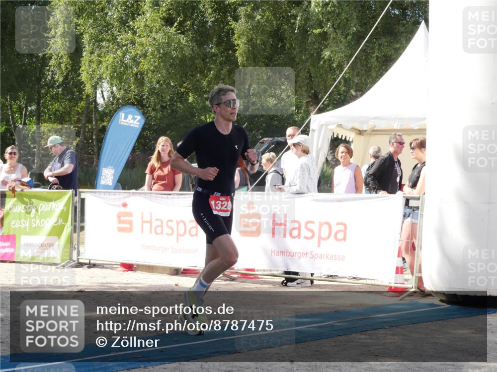 07.09.2025 - 19. Norderstedt Triathlon Zöllner http://msf.ph/oto/8787475 07.09.2025 13:24:50 Ziel 1328 meine-sportfotos.de