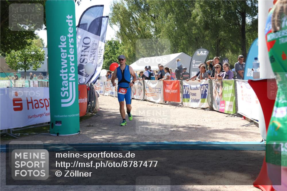 07.09.2025 - 19. Norderstedt Triathlon Zöllner http://msf.ph/oto/8787477 07.09.2025 13:34:37 Ziel 750 meine-sportfotos.de