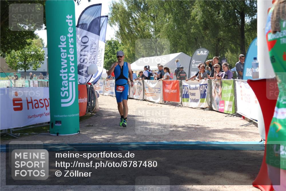 07.09.2025 - 19. Norderstedt Triathlon Zöllner http://msf.ph/oto/8787480 07.09.2025 13:34:38 Ziel 750 meine-sportfotos.de