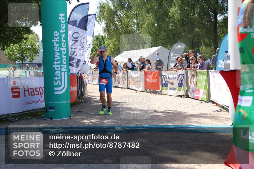 07.09.2025 - 19. Norderstedt Triathlon Zöllner http://msf.ph/oto/8787482 07.09.2025 13:34:38 Ziel 750 meine-sportfotos.de