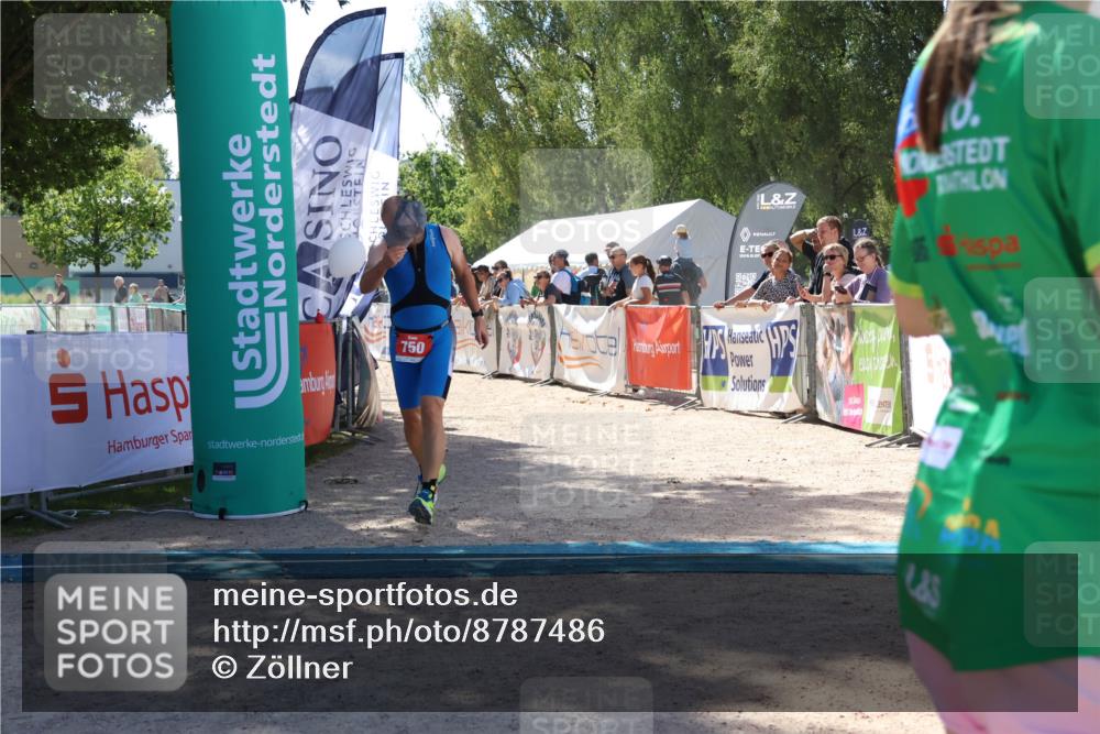 07.09.2025 - 19. Norderstedt Triathlon Zöllner http://msf.ph/oto/8787486 07.09.2025 13:34:38 Ziel 750 meine-sportfotos.de