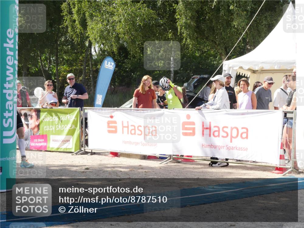 07.09.2025 - 19. Norderstedt Triathlon Zöllner http://msf.ph/oto/8787510 07.09.2025 13:25:15 Ziel 1366, 1396 meine-sportfotos.de