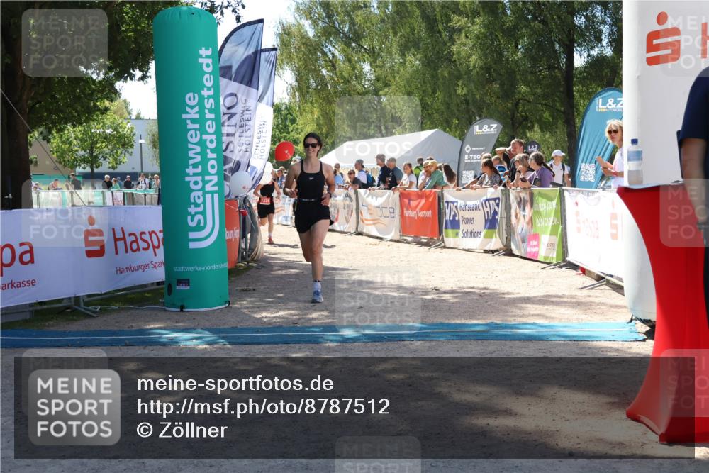 07.09.2025 - 19. Norderstedt Triathlon Zöllner http://msf.ph/oto/8787512 07.09.2025 13:35:14 Ziel 175, 272, 1374 meine-sportfotos.de