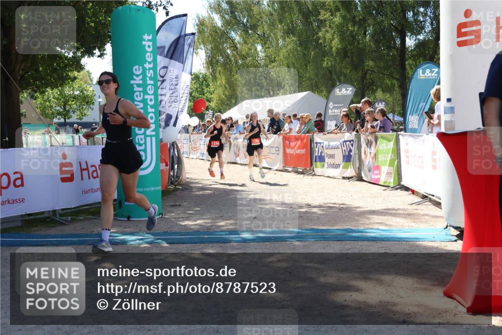 07.09.2025 - 19. Norderstedt Triathlon Zöllner http://msf.ph/oto/8787523 07.09.2025 13:35:15 Ziel 175, 272, 1374 meine-sportfotos.de