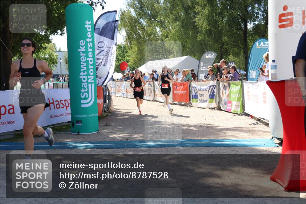 07.09.2025 - 19. Norderstedt Triathlon Zöllner http://msf.ph/oto/8787528 07.09.2025 13:35:16 Ziel 175, 272, 1374 meine-sportfotos.de