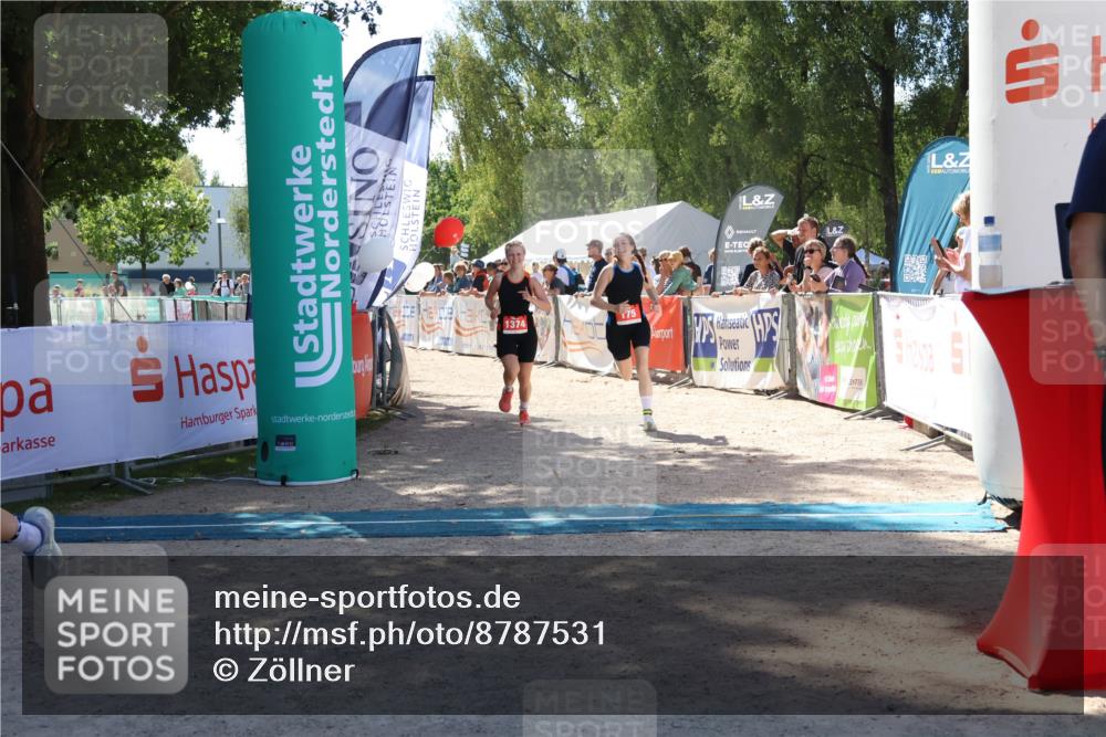 07.09.2025 - 19. Norderstedt Triathlon Zöllner http://msf.ph/oto/8787531 07.09.2025 13:35:16 Ziel 175, 272, 1374 meine-sportfotos.de