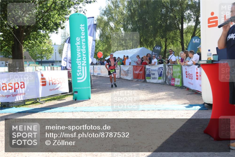 07.09.2025 - 19. Norderstedt Triathlon Zöllner http://msf.ph/oto/8787532 07.09.2025 15:55:34 Ziel 987 meine-sportfotos.de