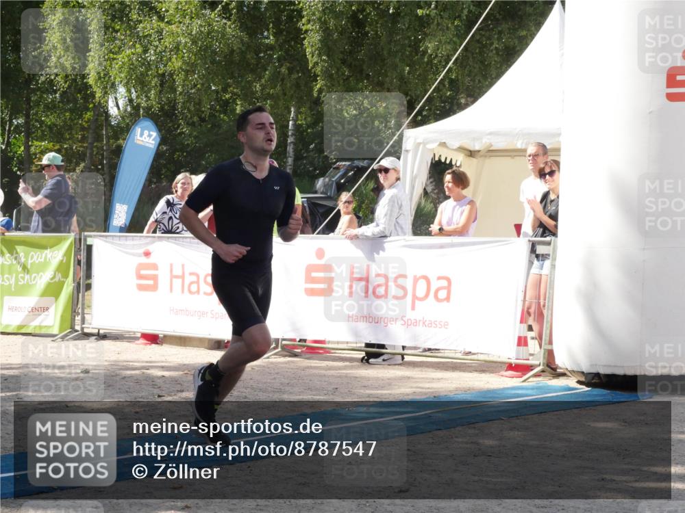 07.09.2025 - 19. Norderstedt Triathlon Zöllner http://msf.ph/oto/8787547 07.09.2025 13:25:57 Ziel 171 meine-sportfotos.de