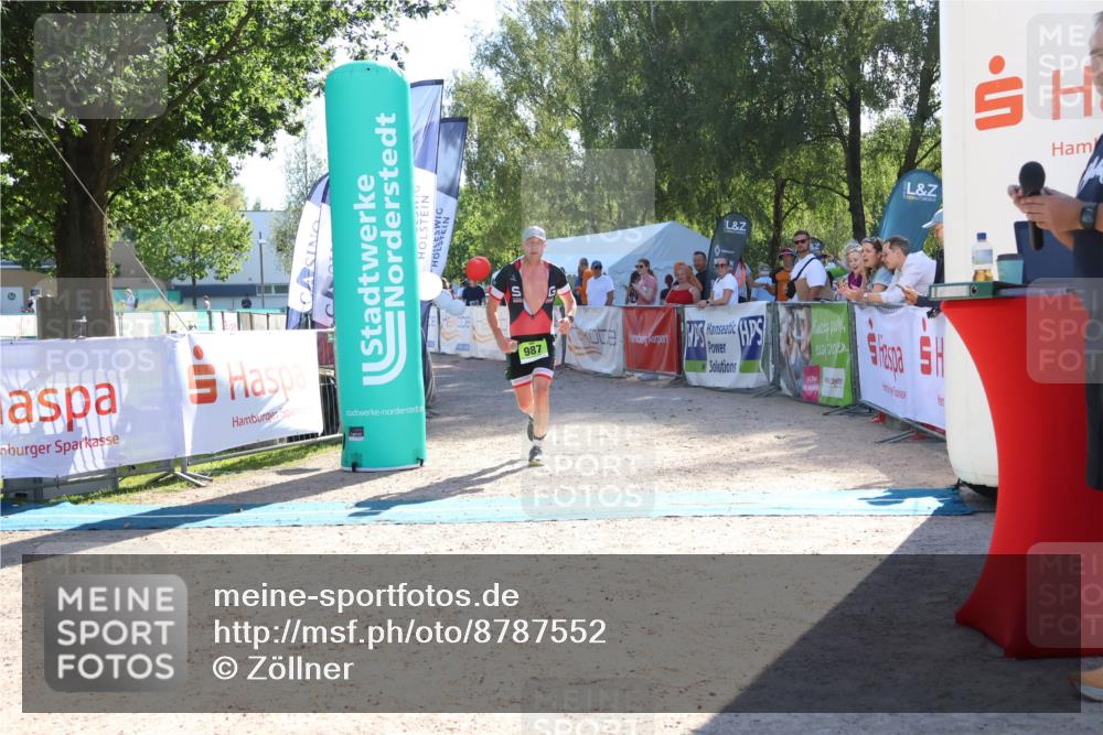 07.09.2025 - 19. Norderstedt Triathlon Zöllner http://msf.ph/oto/8787552 07.09.2025 15:55:35 Ziel 987 meine-sportfotos.de