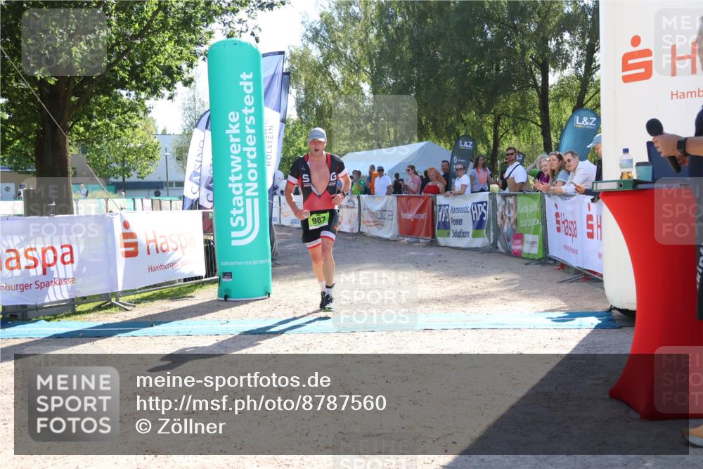 07.09.2025 - 19. Norderstedt Triathlon Zöllner http://msf.ph/oto/8787560 07.09.2025 15:55:36 Ziel 987 meine-sportfotos.de