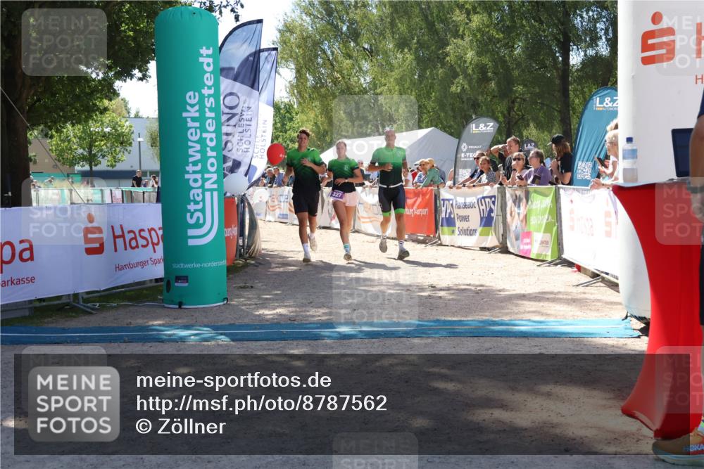 07.09.2025 - 19. Norderstedt Triathlon Zöllner http://msf.ph/oto/8787562 07.09.2025 13:35:37 Ziel 327 meine-sportfotos.de