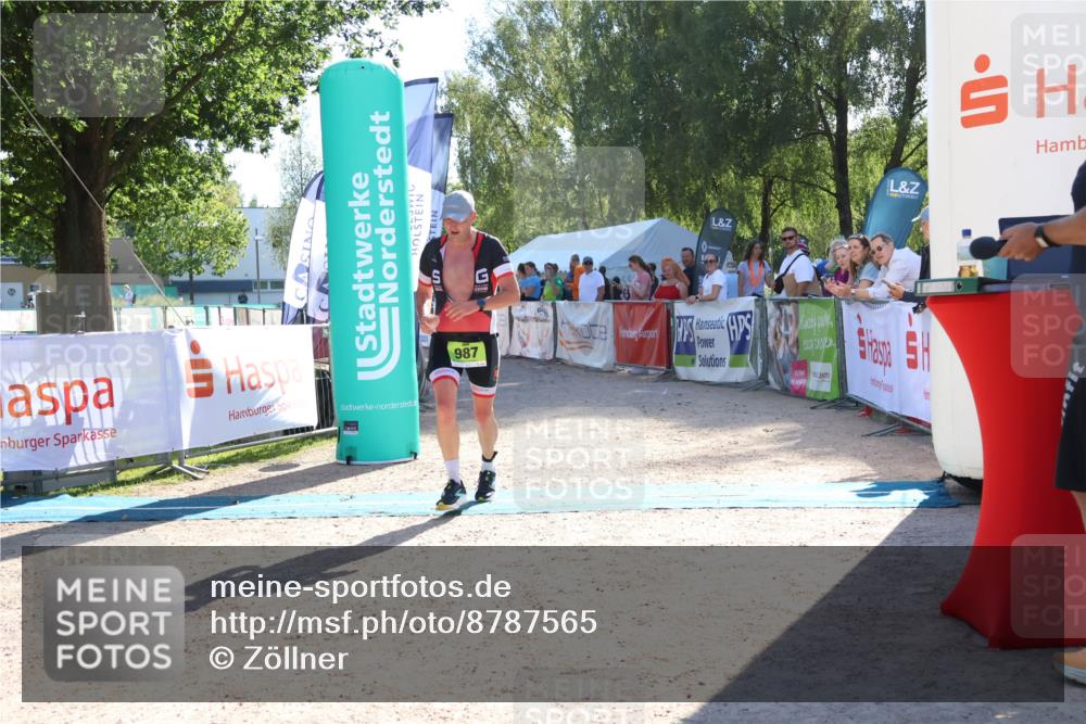 07.09.2025 - 19. Norderstedt Triathlon Zöllner http://msf.ph/oto/8787565 07.09.2025 15:55:36 Ziel 987 meine-sportfotos.de