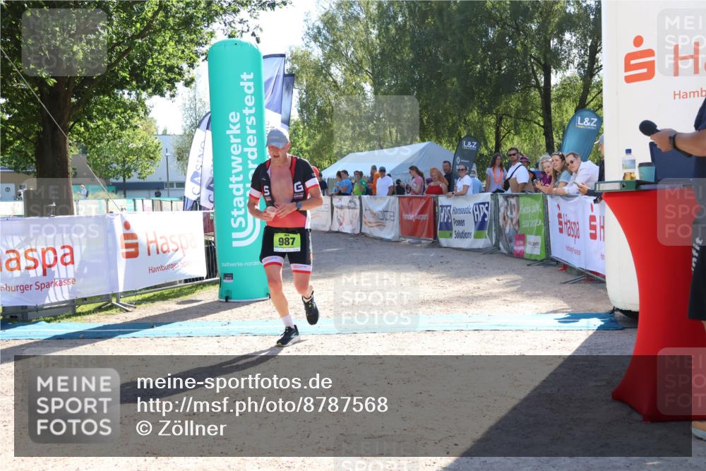 07.09.2025 - 19. Norderstedt Triathlon Zöllner http://msf.ph/oto/8787568 07.09.2025 15:55:36 Ziel 987 meine-sportfotos.de