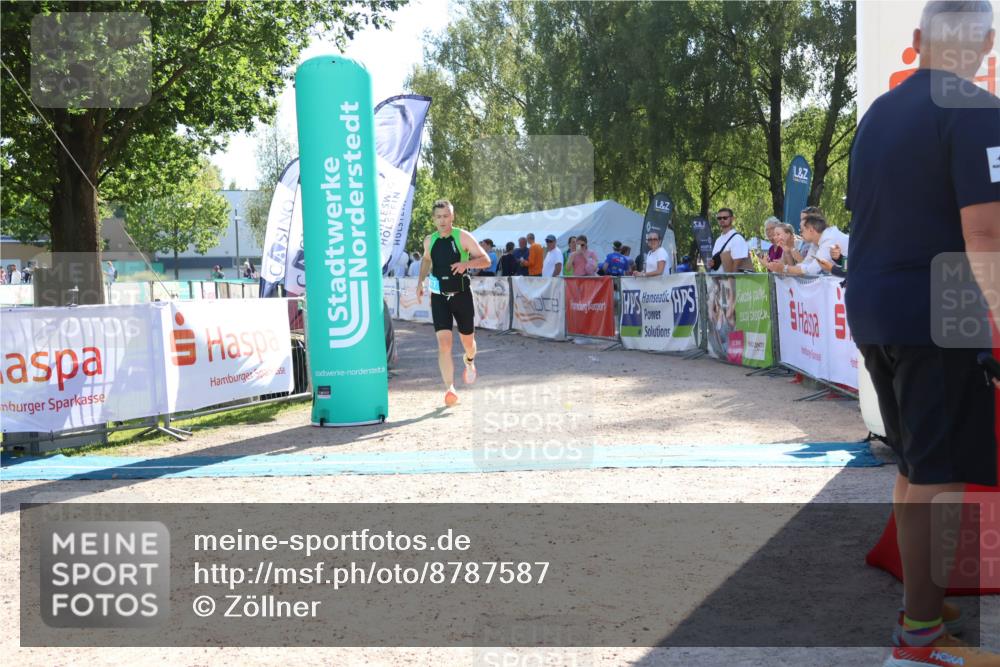 07.09.2025 - 19. Norderstedt Triathlon Zöllner http://msf.ph/oto/8787587 07.09.2025 15:56:08 Ziel 417 meine-sportfotos.de