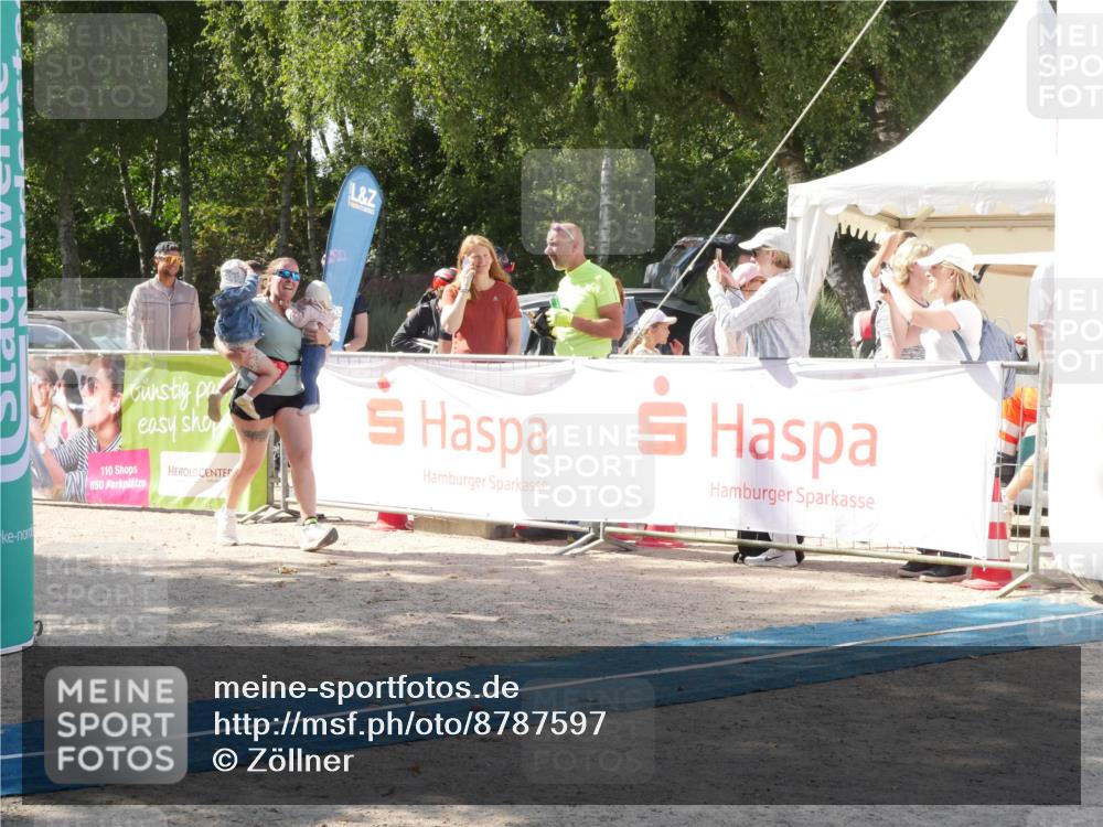 07.09.2025 - 19. Norderstedt Triathlon Zöllner http://msf.ph/oto/8787597 07.09.2025 13:27:36 Ziel 248 meine-sportfotos.de
