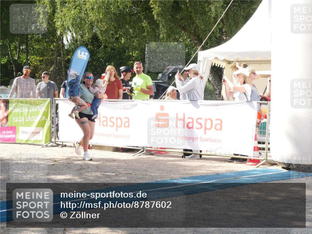 07.09.2025 - 19. Norderstedt Triathlon Zöllner http://msf.ph/oto/8787602 07.09.2025 13:27:36 Ziel 248 meine-sportfotos.de