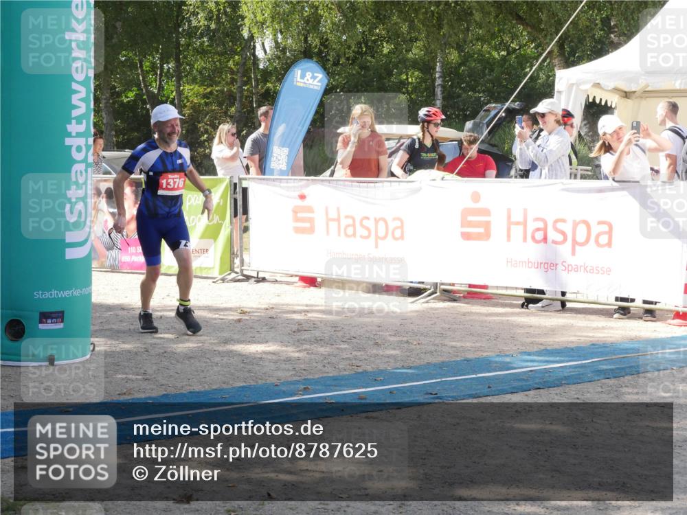 07.09.2025 - 19. Norderstedt Triathlon Zöllner http://msf.ph/oto/8787625 07.09.2025 13:27:42 Ziel 248, 1376 meine-sportfotos.de