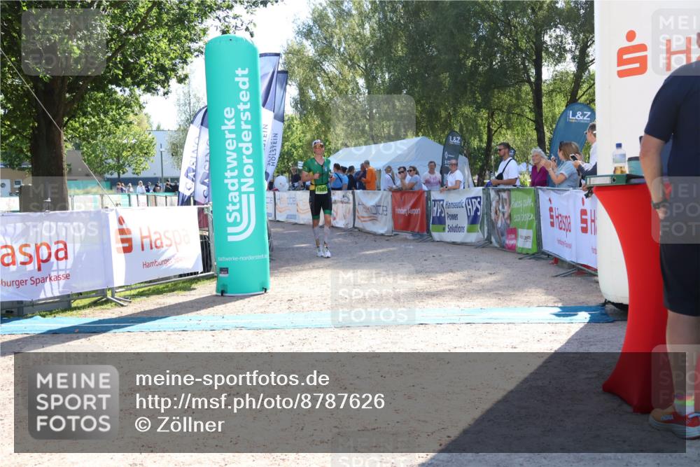 07.09.2025 - 19. Norderstedt Triathlon Zöllner http://msf.ph/oto/8787626 07.09.2025 15:58:28 Ziel  meine-sportfotos.de