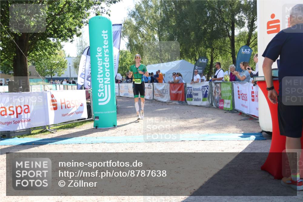 07.09.2025 - 19. Norderstedt Triathlon Zöllner http://msf.ph/oto/8787638 07.09.2025 15:58:29 Ziel  meine-sportfotos.de