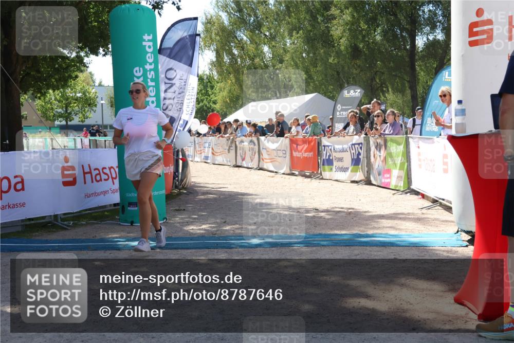07.09.2025 - 19. Norderstedt Triathlon Zöllner http://msf.ph/oto/8787646 07.09.2025 13:35:51 Ziel 331 meine-sportfotos.de