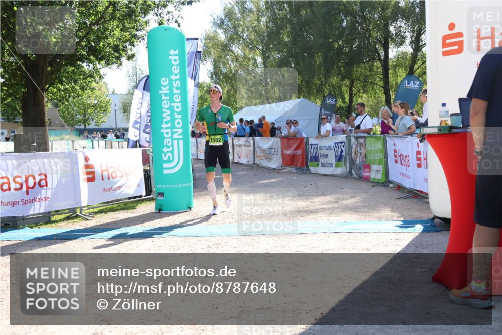 07.09.2025 - 19. Norderstedt Triathlon Zöllner http://msf.ph/oto/8787648 07.09.2025 15:58:30 Ziel  meine-sportfotos.de