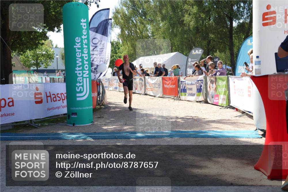 07.09.2025 - 19. Norderstedt Triathlon Zöllner http://msf.ph/oto/8787657 07.09.2025 13:36:32 Ziel 1326 meine-sportfotos.de